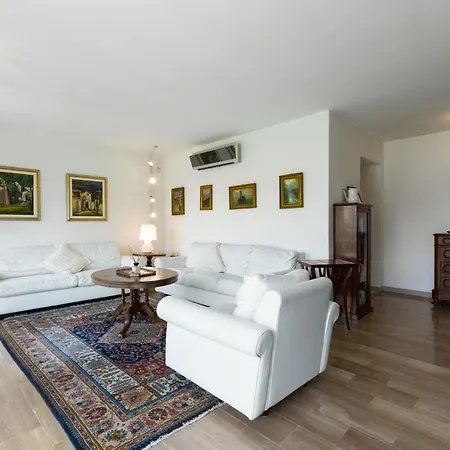 Villa, Relax, Parking E Wifi * Gera Lario
